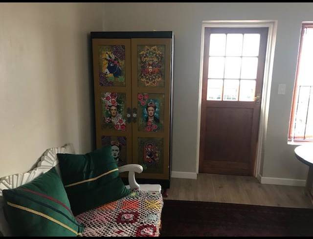 2 BEDROOM APARTMENT FOR SALE IN CONSTANTIA KLOOF